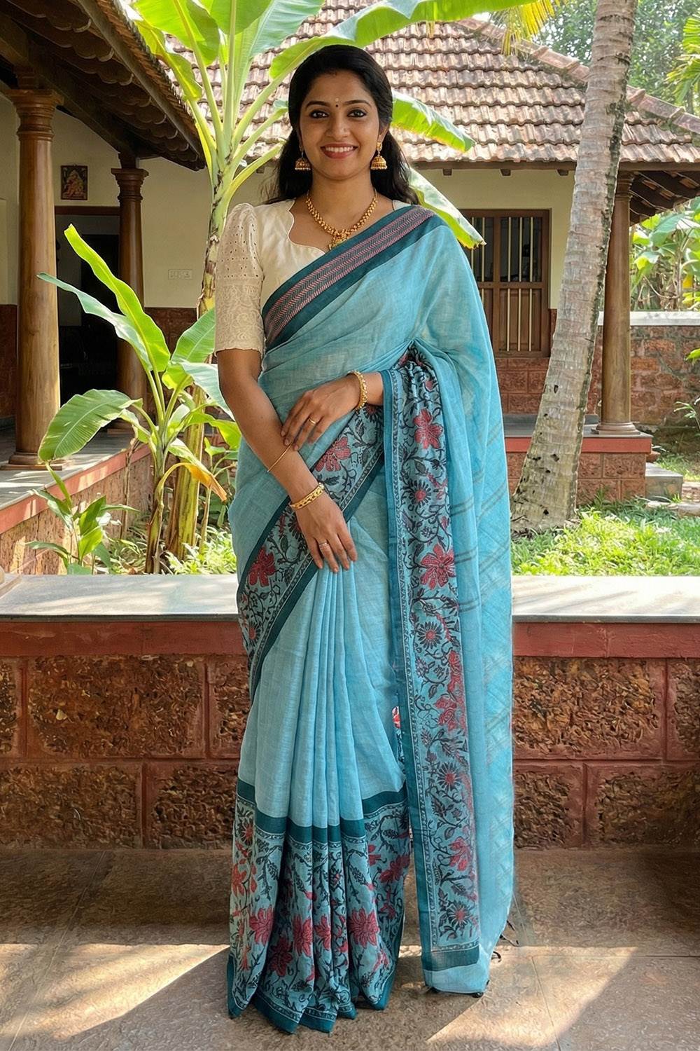 Cotton Blue & Red Pallu Designer Saree