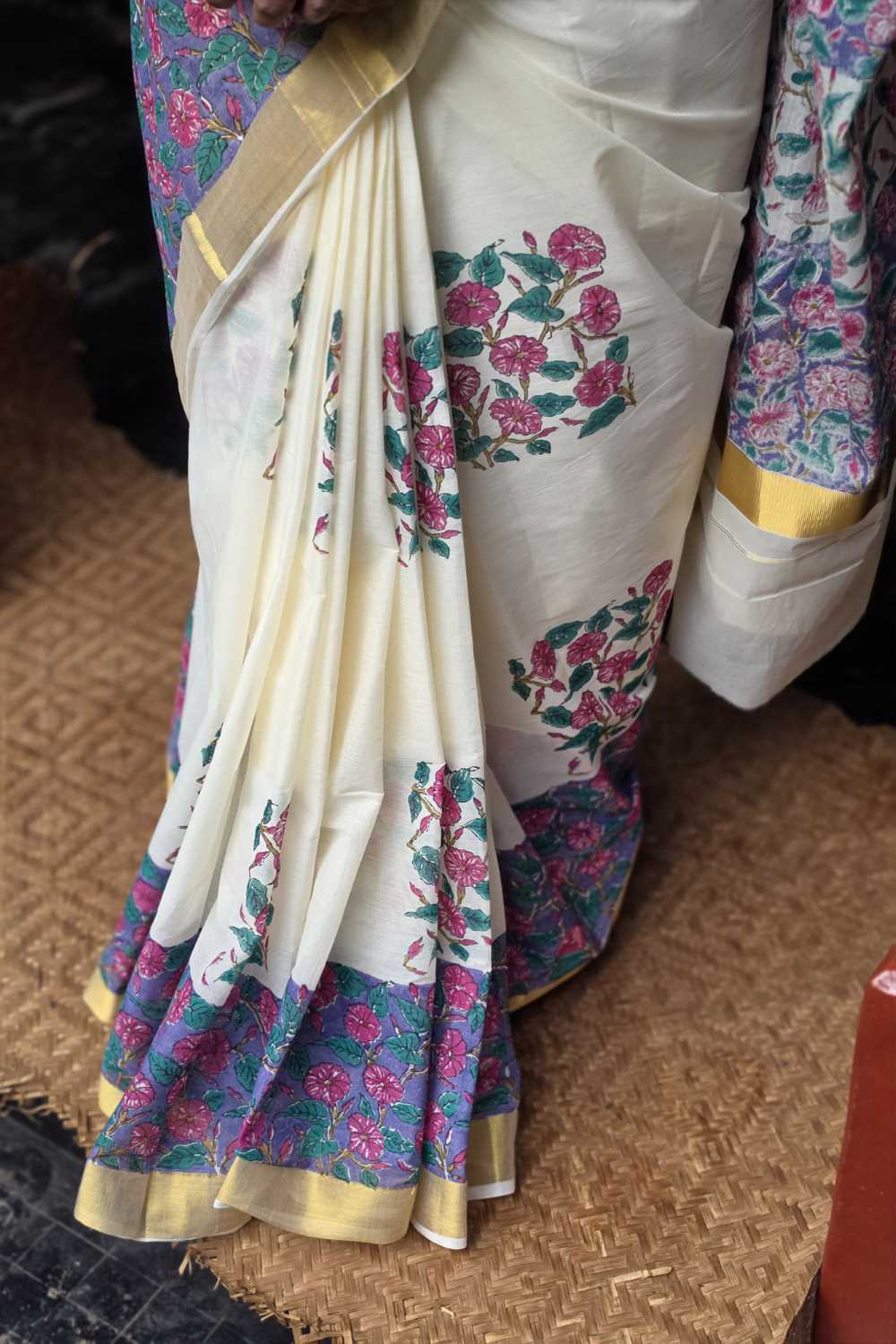 Offwhite Kasavu with Thick Purple Border Saree