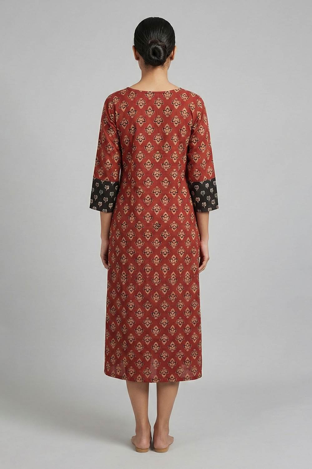 Black & Red 3 Panels Lotus Print Kurti