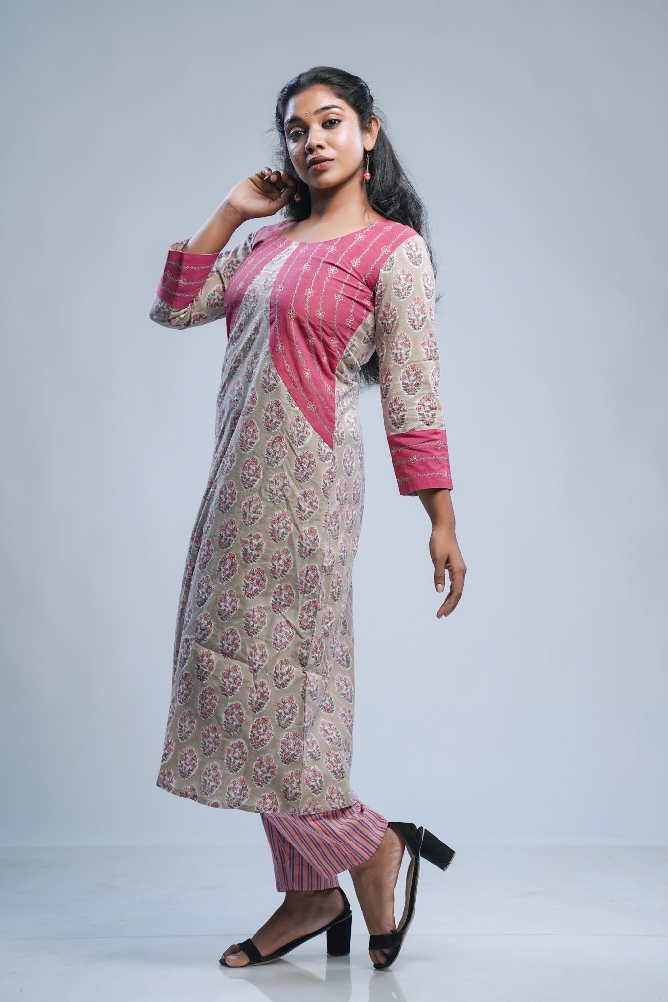 Greige Sanganeri A-Line Kurti Pink Yoke