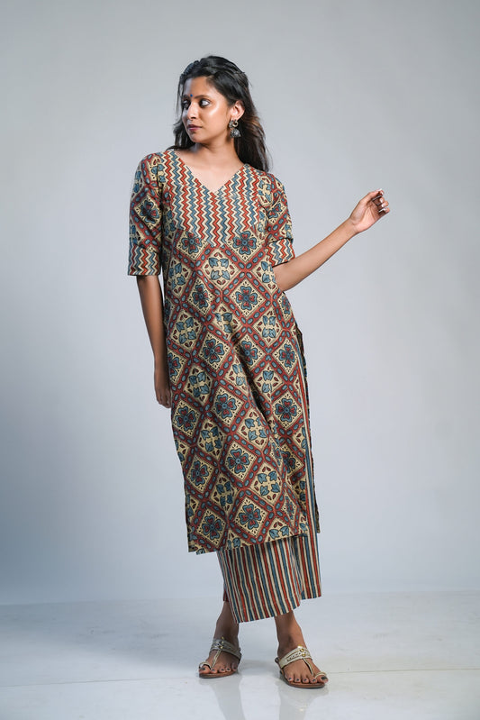 Cream Ajrakh Zigzag Kurti