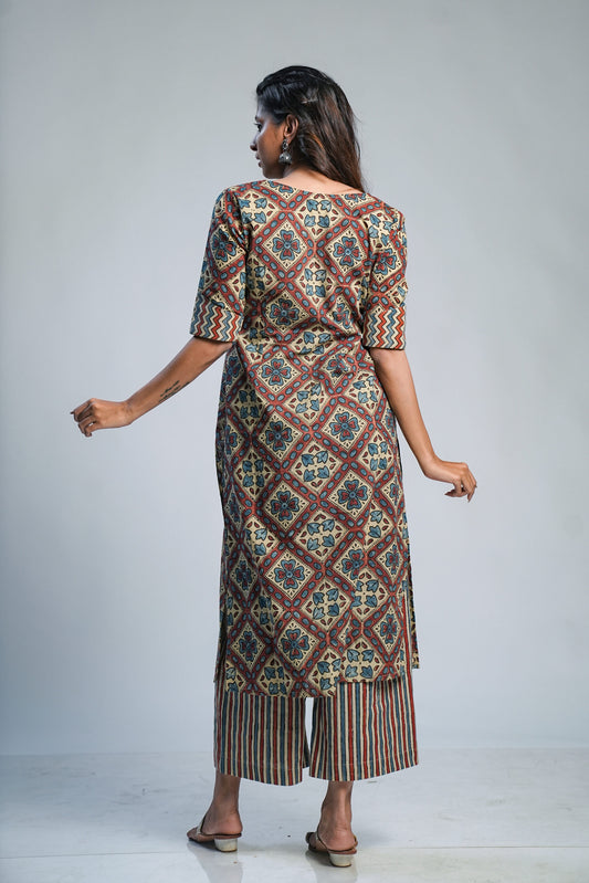 Cream Ajrakh Zigzag Kurti