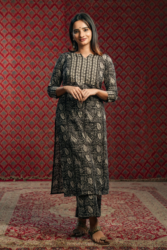 Black & White Kalamkari Kurti Set