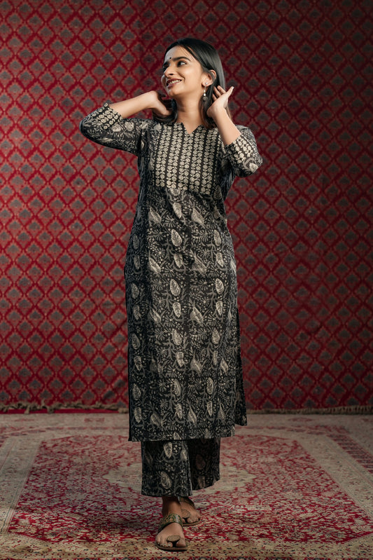 Black & White Kalamkari Kurti Set