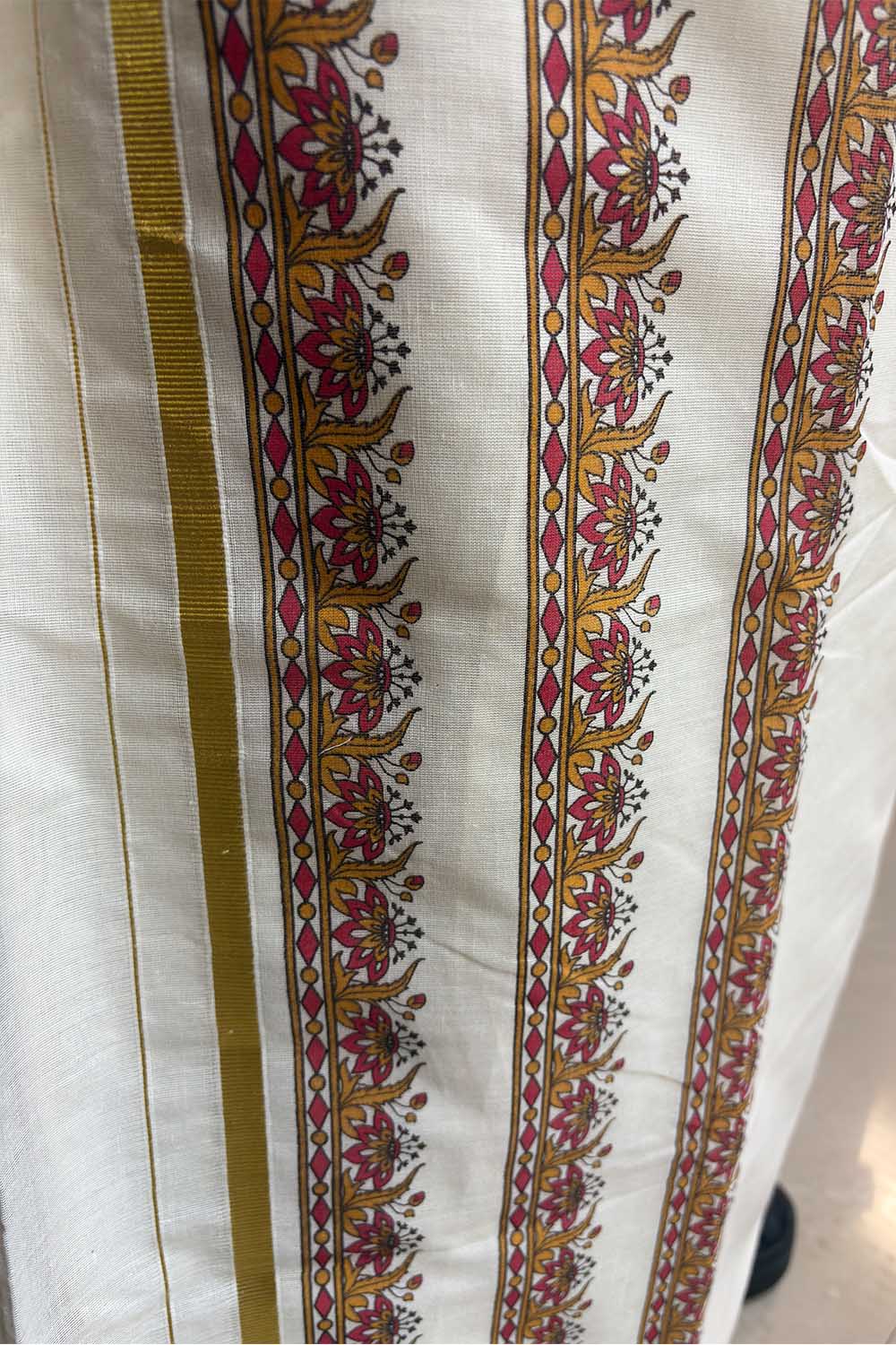 Offwhite Dothi 0.5Inch Golden Border with Print