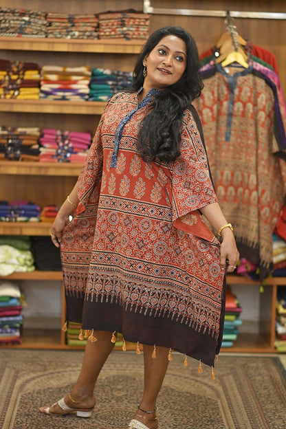 Red Base Kaftan Blue Collar & Leaf Rangoli Pattern