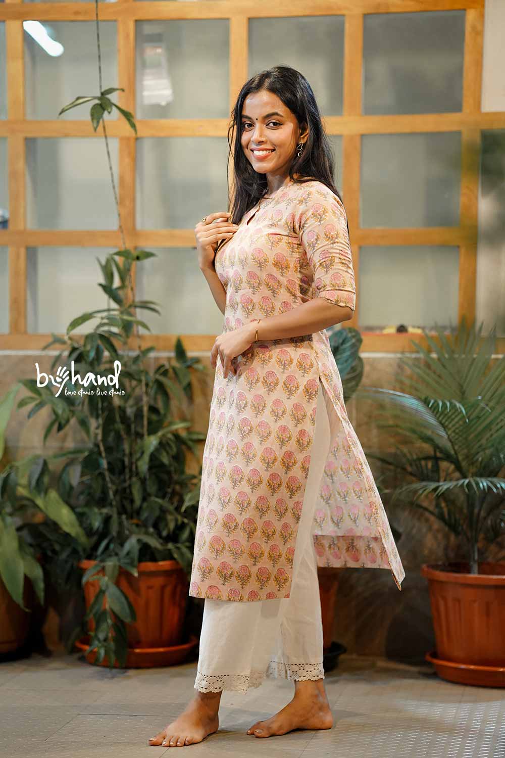 CREAM BASE PINK FLOWER PRINT KURTI