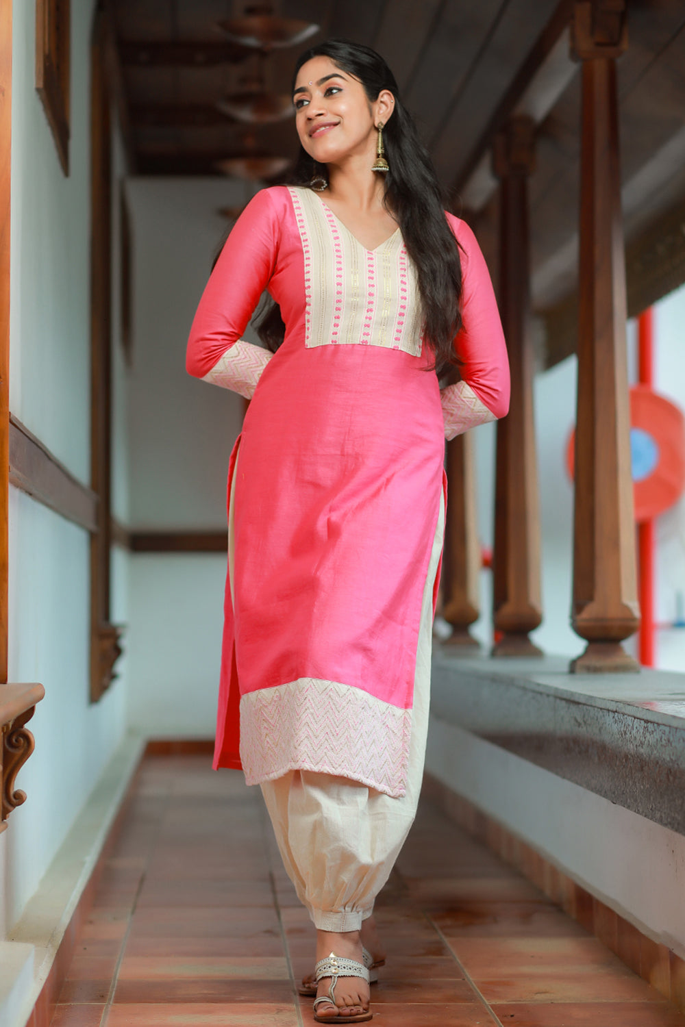 Chanderi Kurti & Offwhite Bottom