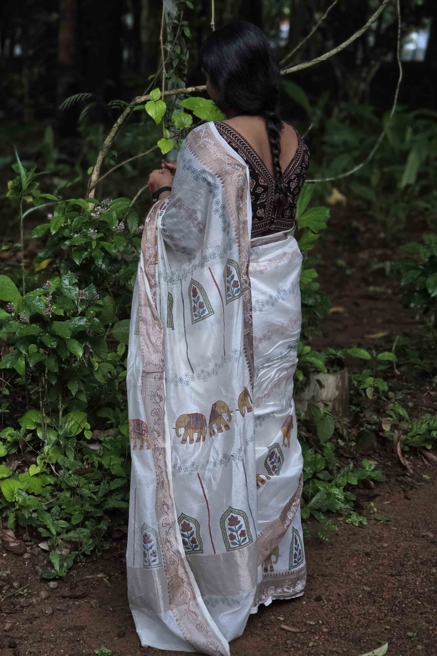 Offwhite Antique Border Saree with Print