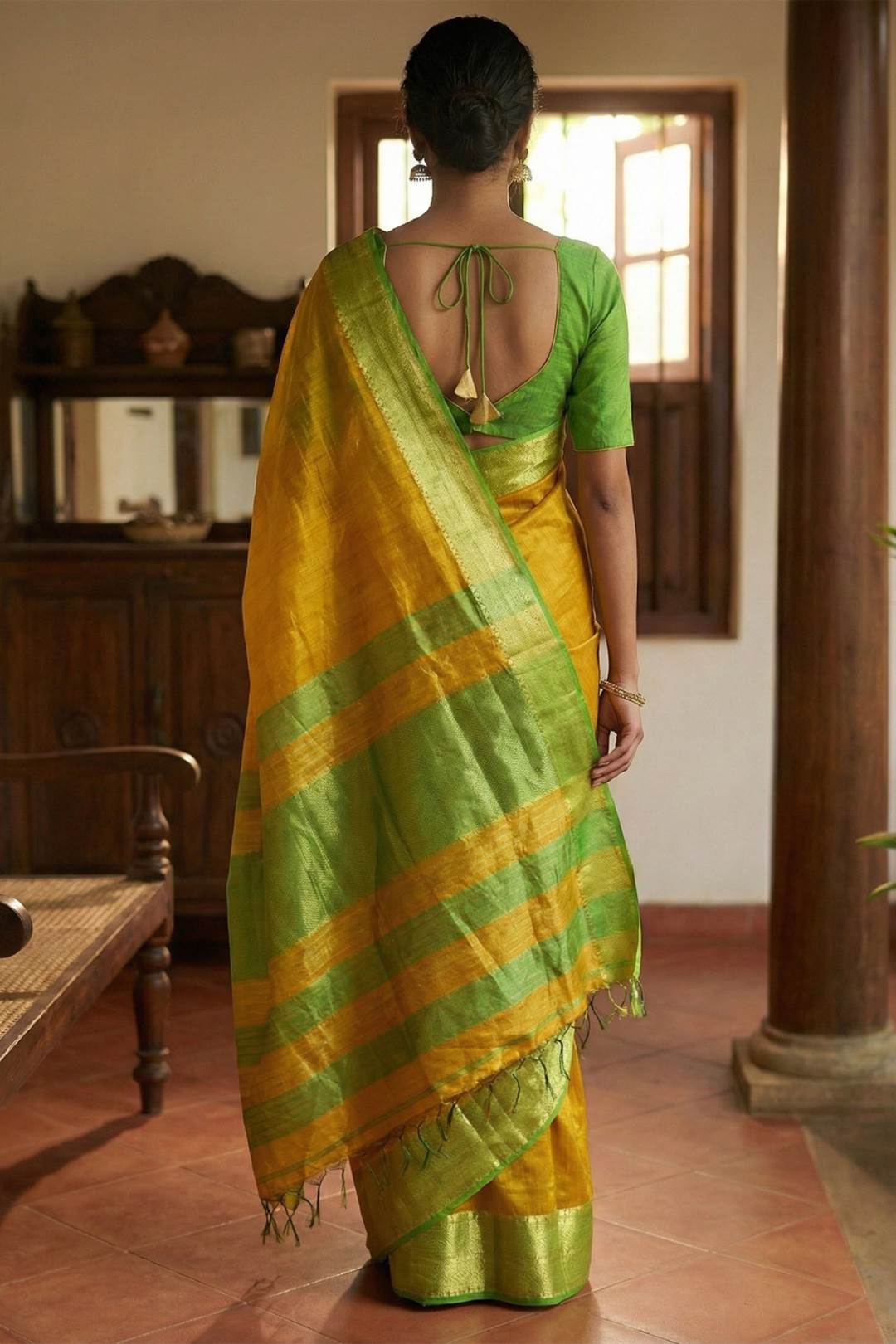 Maheshwari Silk Green & Yellow Saree Jari Temlpe Border
