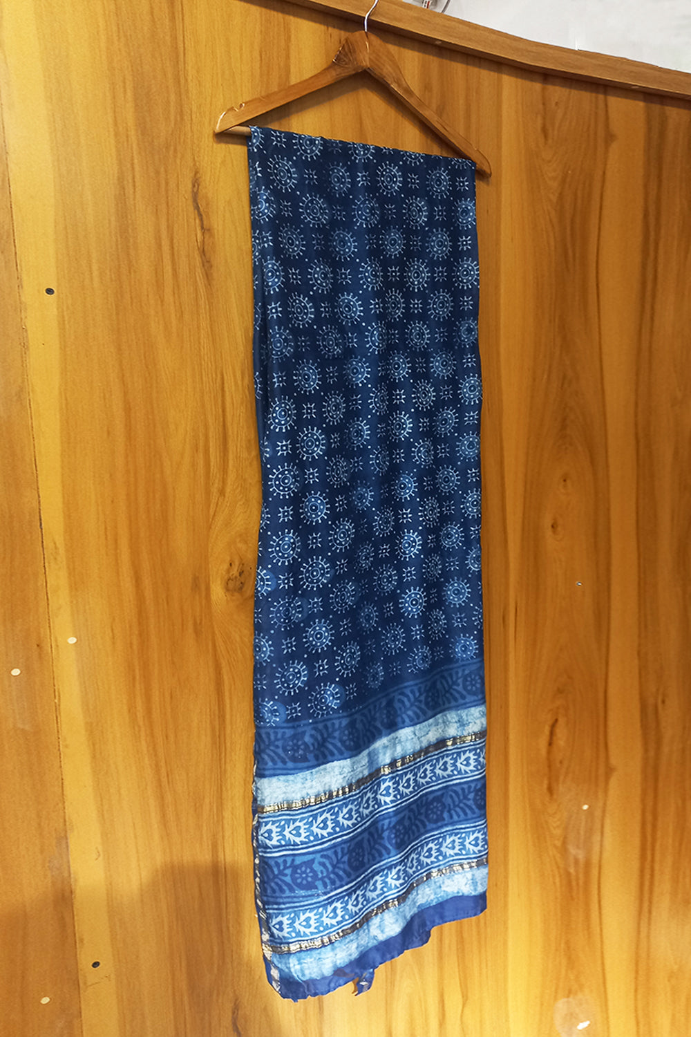 Chanderi Dupatta Circle print on Body