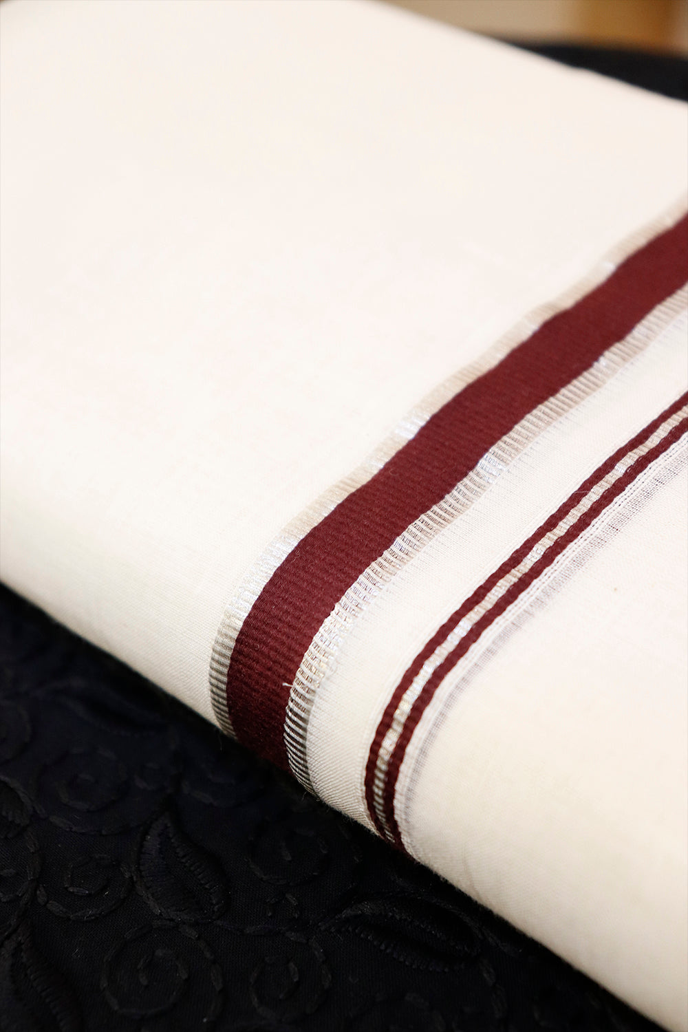 Balaramapuram Puliyilakkara Maroon Border Double Mundu