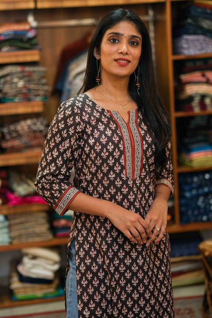 Black 3 Leaf Print Kurti