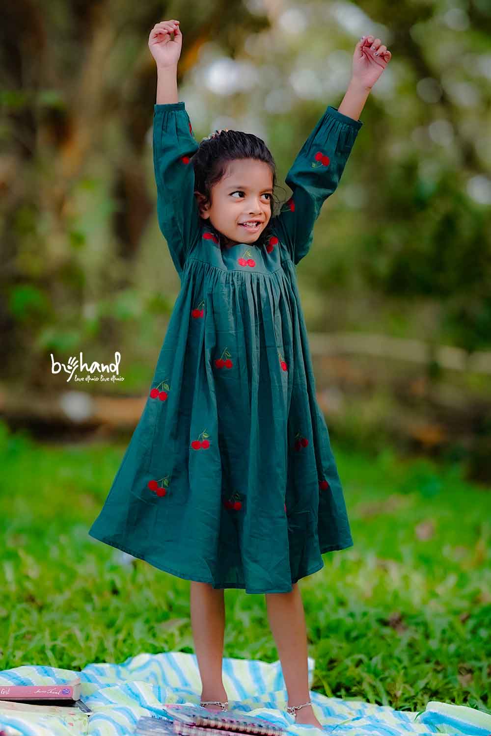 Gathered aline dress with balloon sleeve (12-14 y)