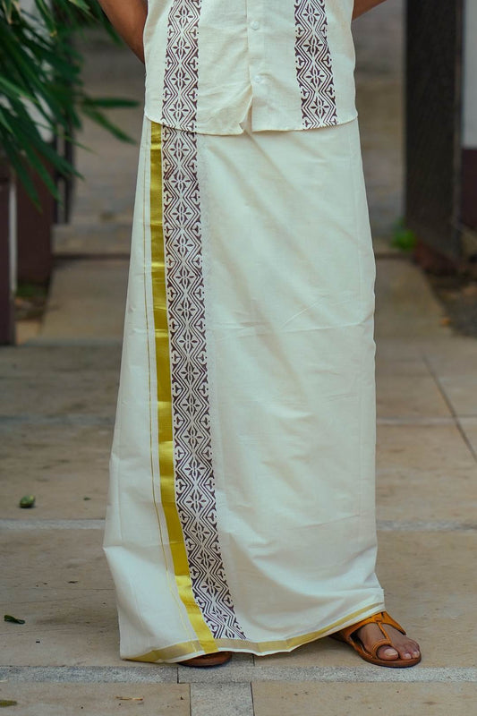 Offwhite 1 Inch Golden Border Dhoti with Printed Kara