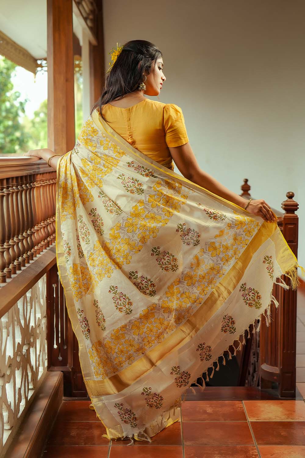 Gold Tissue Yellow Floral Print 3 Inch Saree