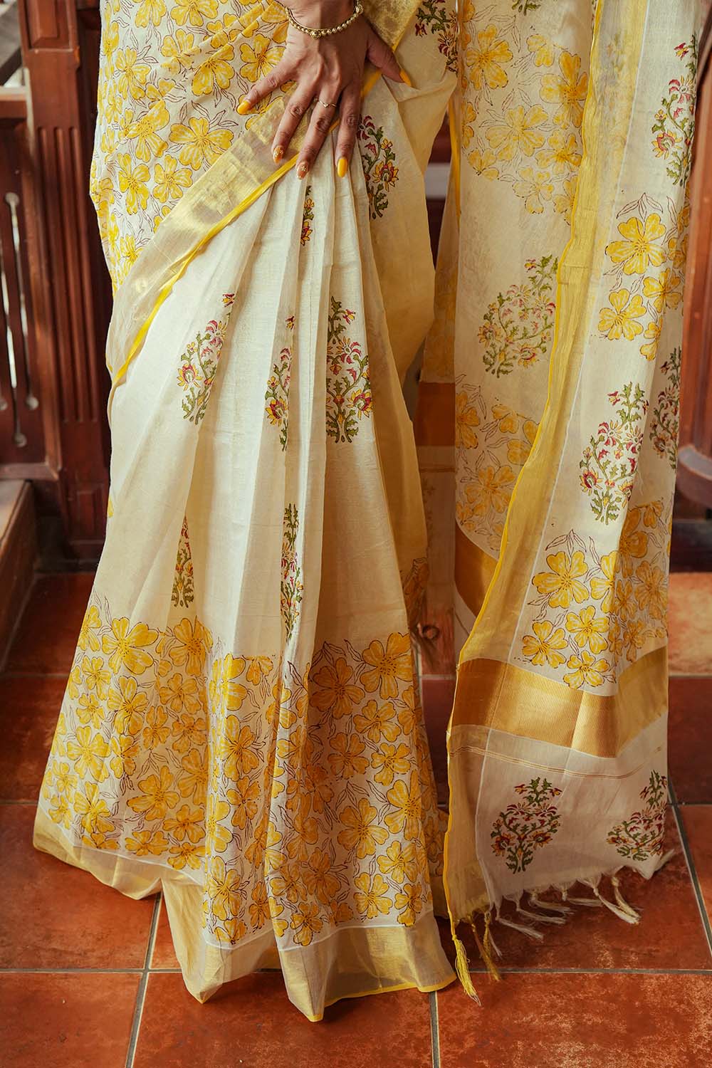 Gold Tissue Yellow Floral Print 3 Inch Saree