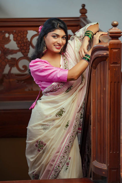 Offwhite Puliyilakara Pink Border & Floral Print Saree