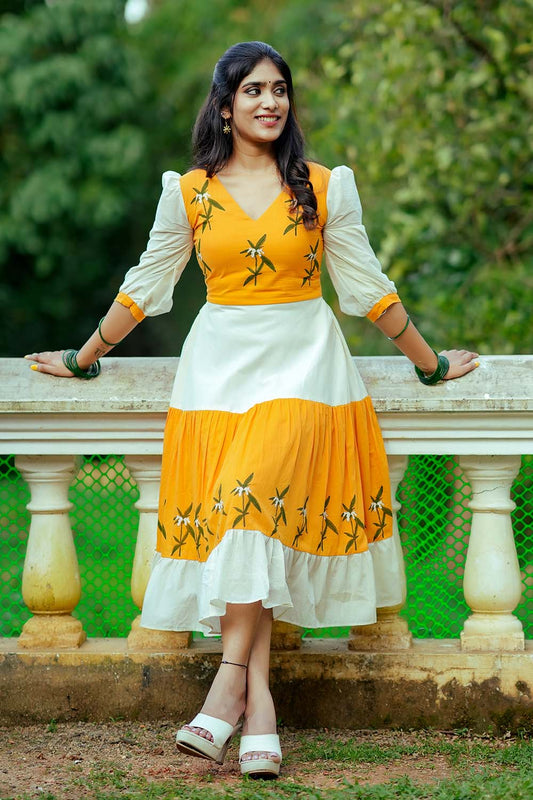 Offwhite & Yellow Gathered Thumba Print Dress