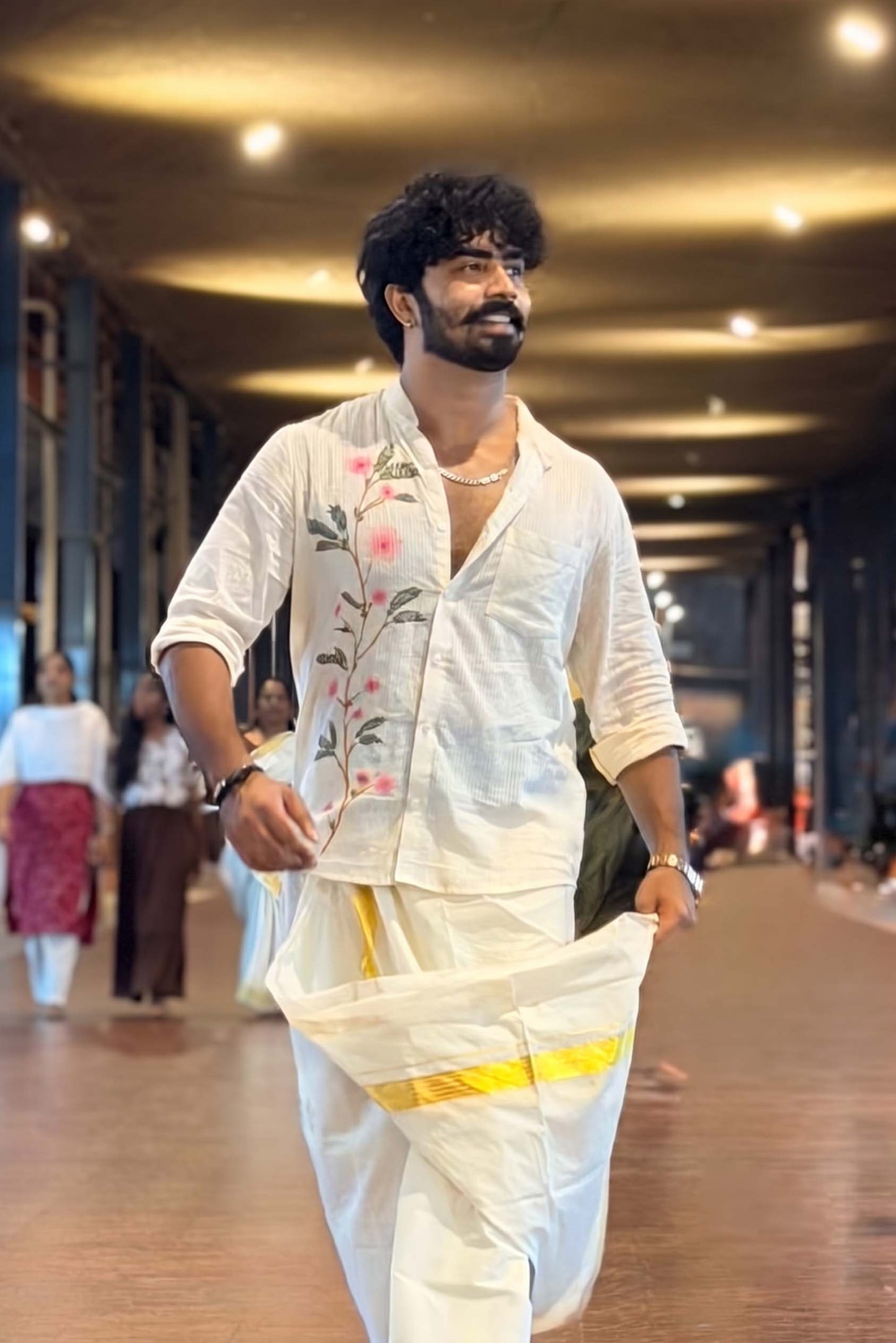 Offwhite Full Sleeve Shirt with Thottavadi Handpaint