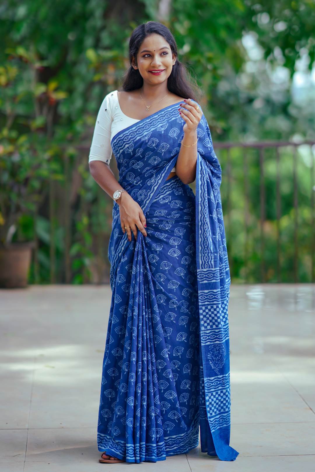 Indigo Base Single Printed Saree