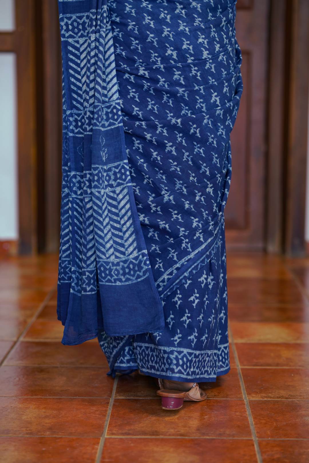 Indigo Mulcotton Saree with Motif