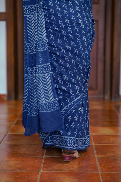 Indigo Mulcotton Saree with Motif