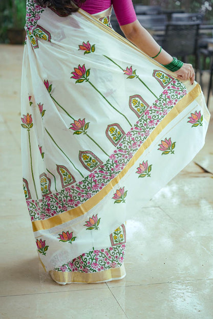 Offwhite Saree with Lotus & Flower Inside Window Print