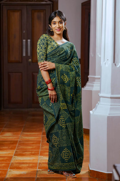 Green Base Box Print Saree