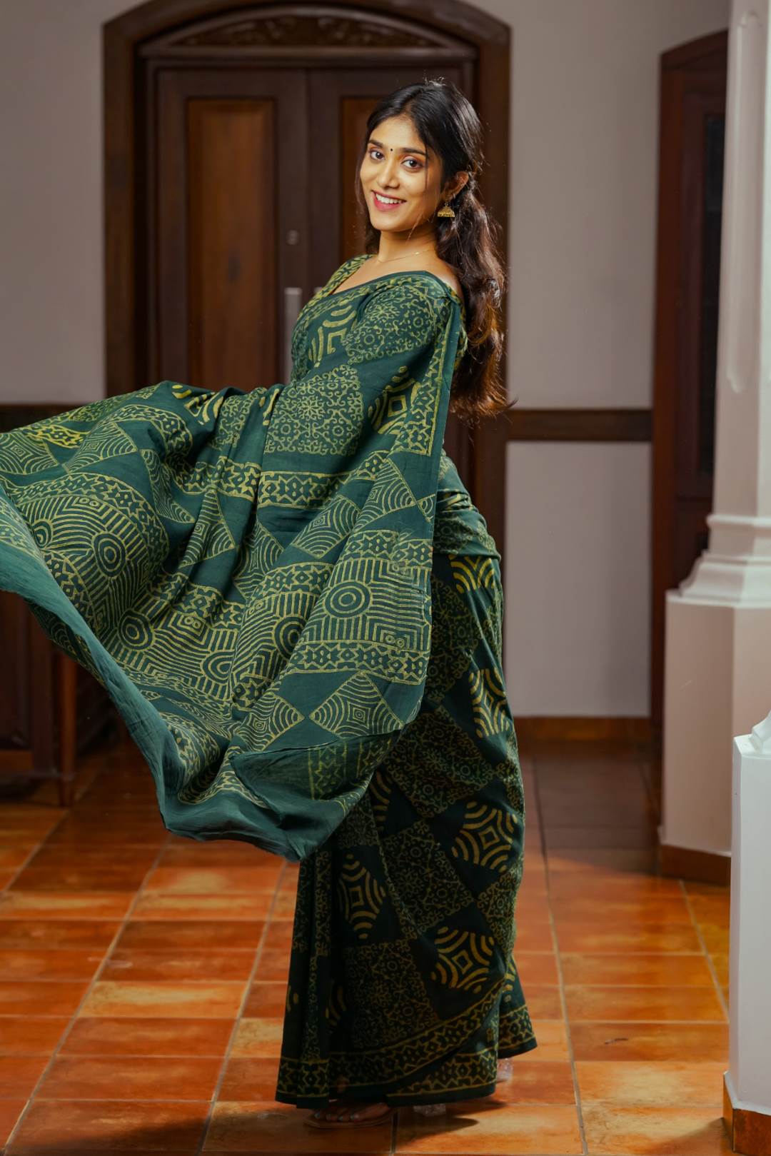 Green Base Box Print Saree