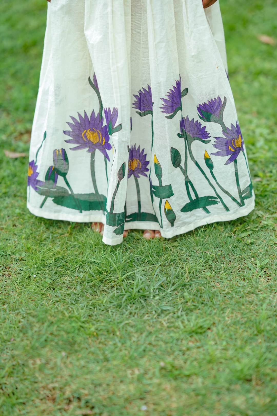 Offwhite Pleated Skirt & Puffsle Top Lilly Print Set