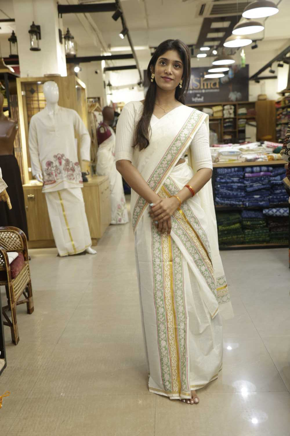 Border Floral Print Set Mundu