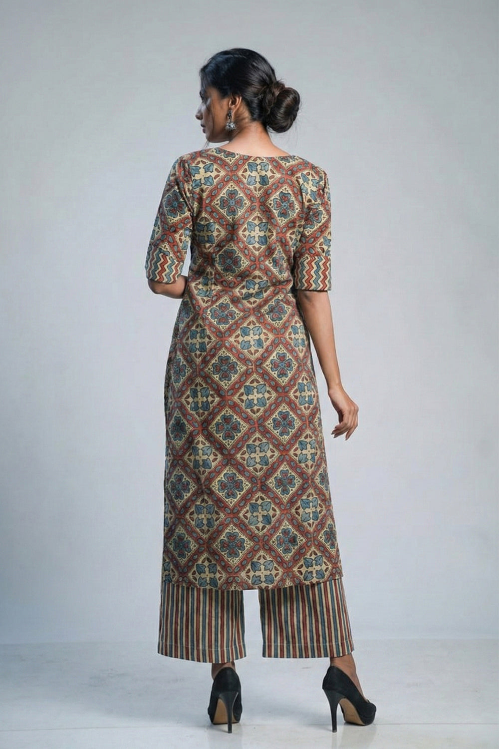 Cream Ajrakh Zigzag Kurti