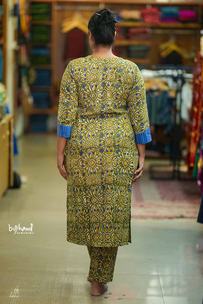 Olive Green V nek Printed Kurthi Set