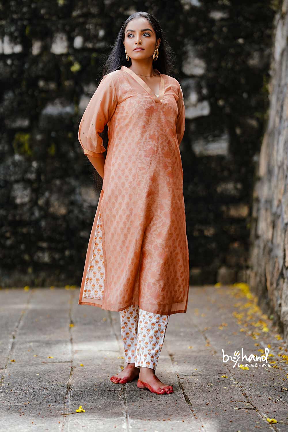 Mahaswari Straight Cut 3 Piece Kurthi Set