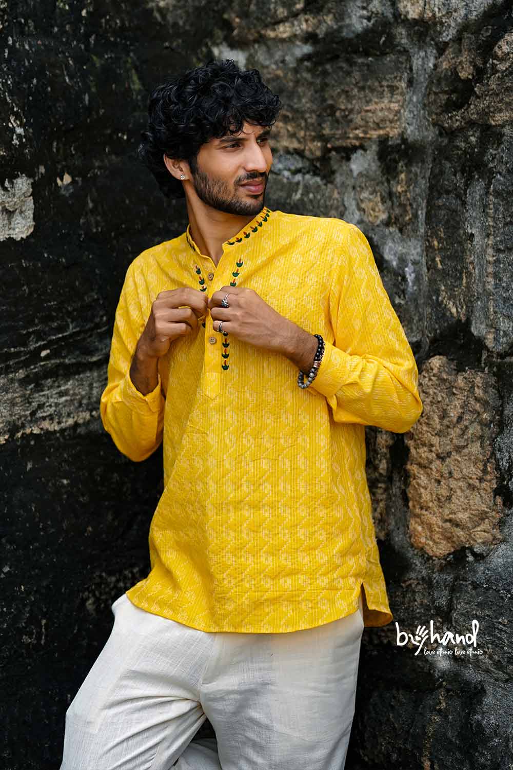 Men's Short Kurta With Diya Embroidery