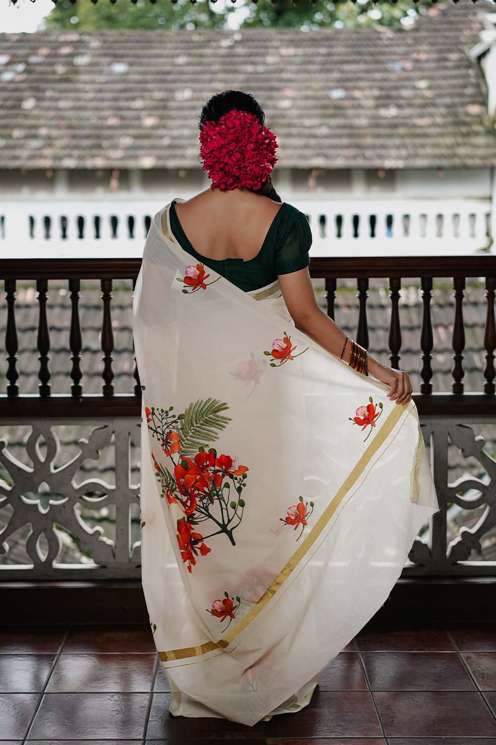 Offwhite Saree With Hanpainted Vaaga Poov