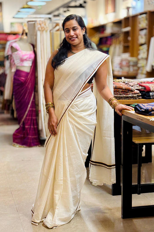 Puliyilakara Saree with Brown Border
