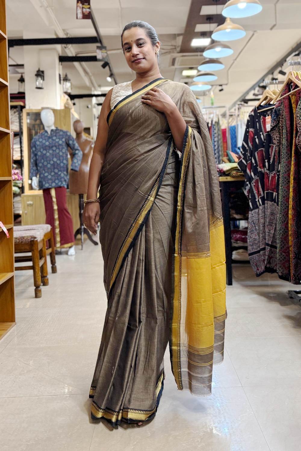 Olive Green Smallgomi Border Narayanpet Saree