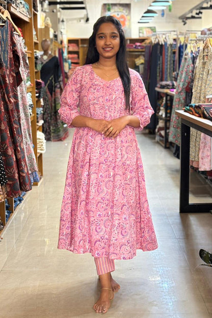 Pink & Purple Saganeri Kurti