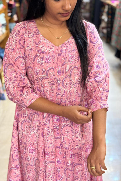 Pink & Purple Saganeri Kurti