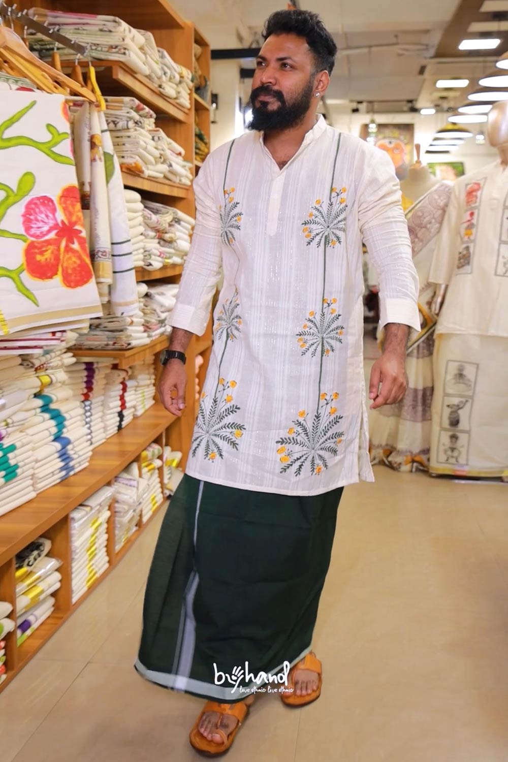 Off White Long Kurta with Handblock Mukkutti