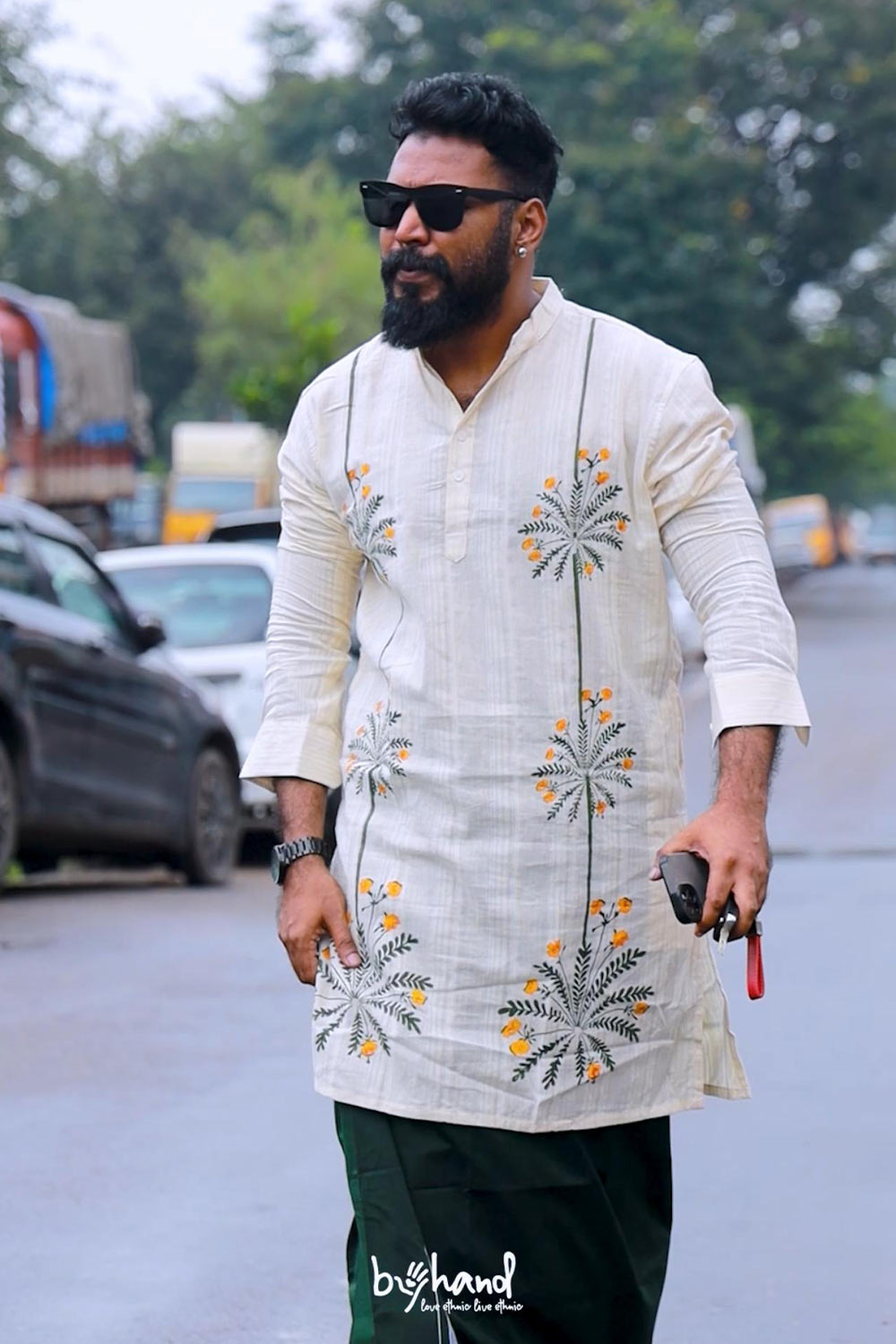 Off White Long Kurta with Handblock Mukkutti
