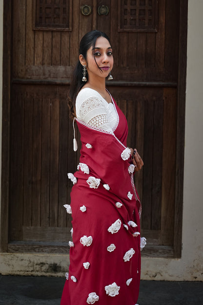 Red Mul Cotton Saree With Crochet Lace detailing