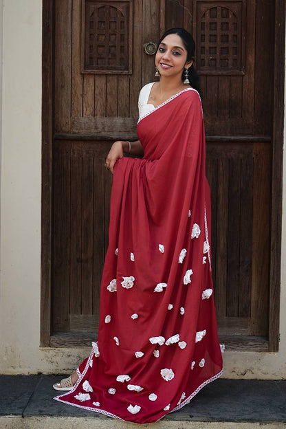 Red Mul Cotton Saree With Crochet Lace detailing