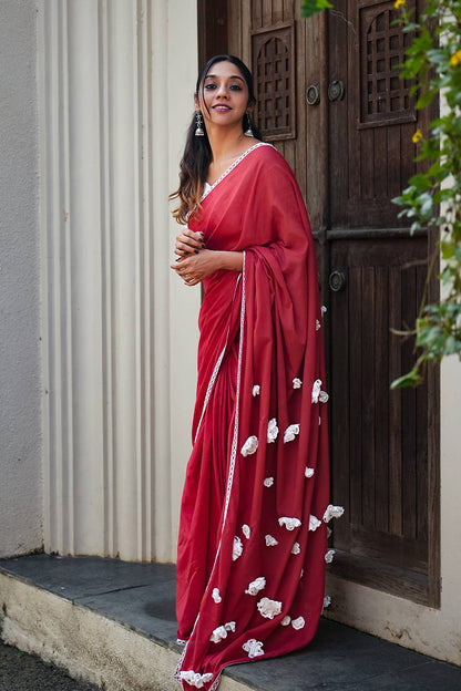 Red Mul Cotton Saree With Crochet Lace detailing