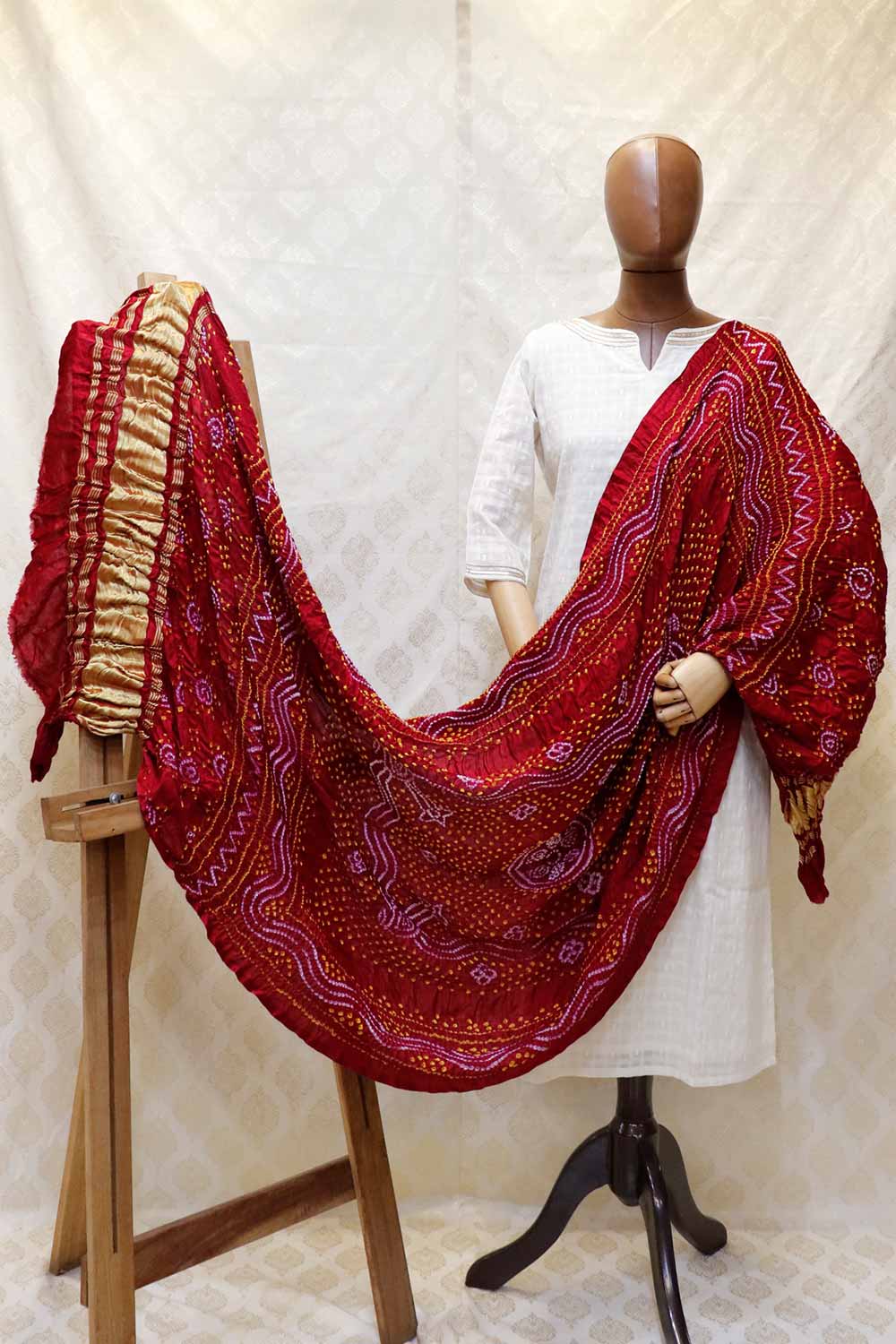 Gajji Silk Bandhini Red Colour Dupatta