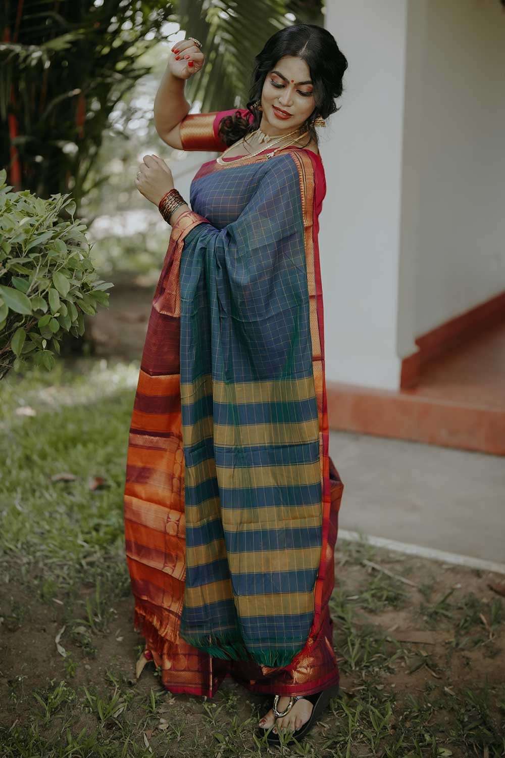 Narayanpet Peacock Blue Check Saree