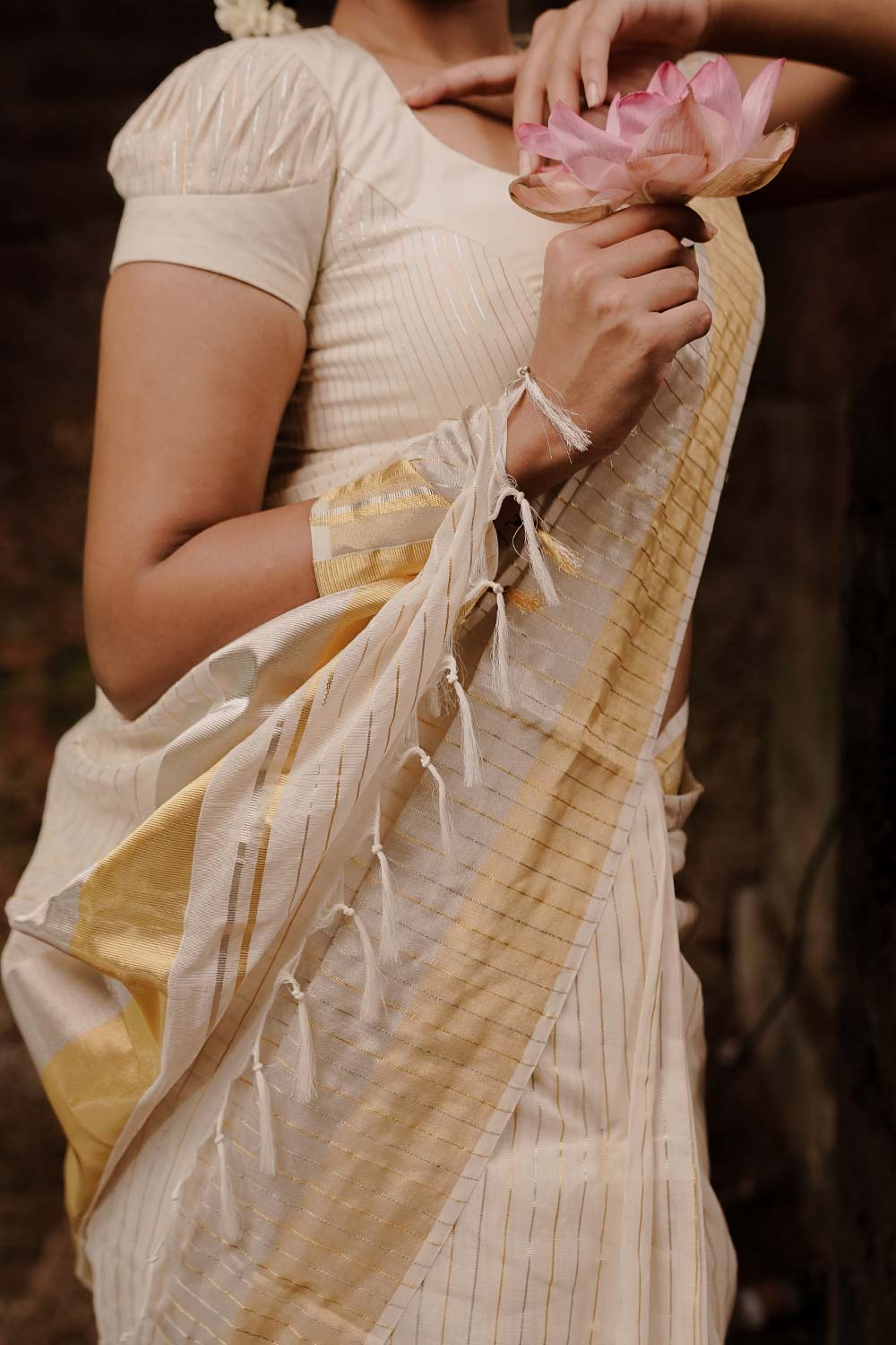 Kasavu Saree Gold & Sliver Lines