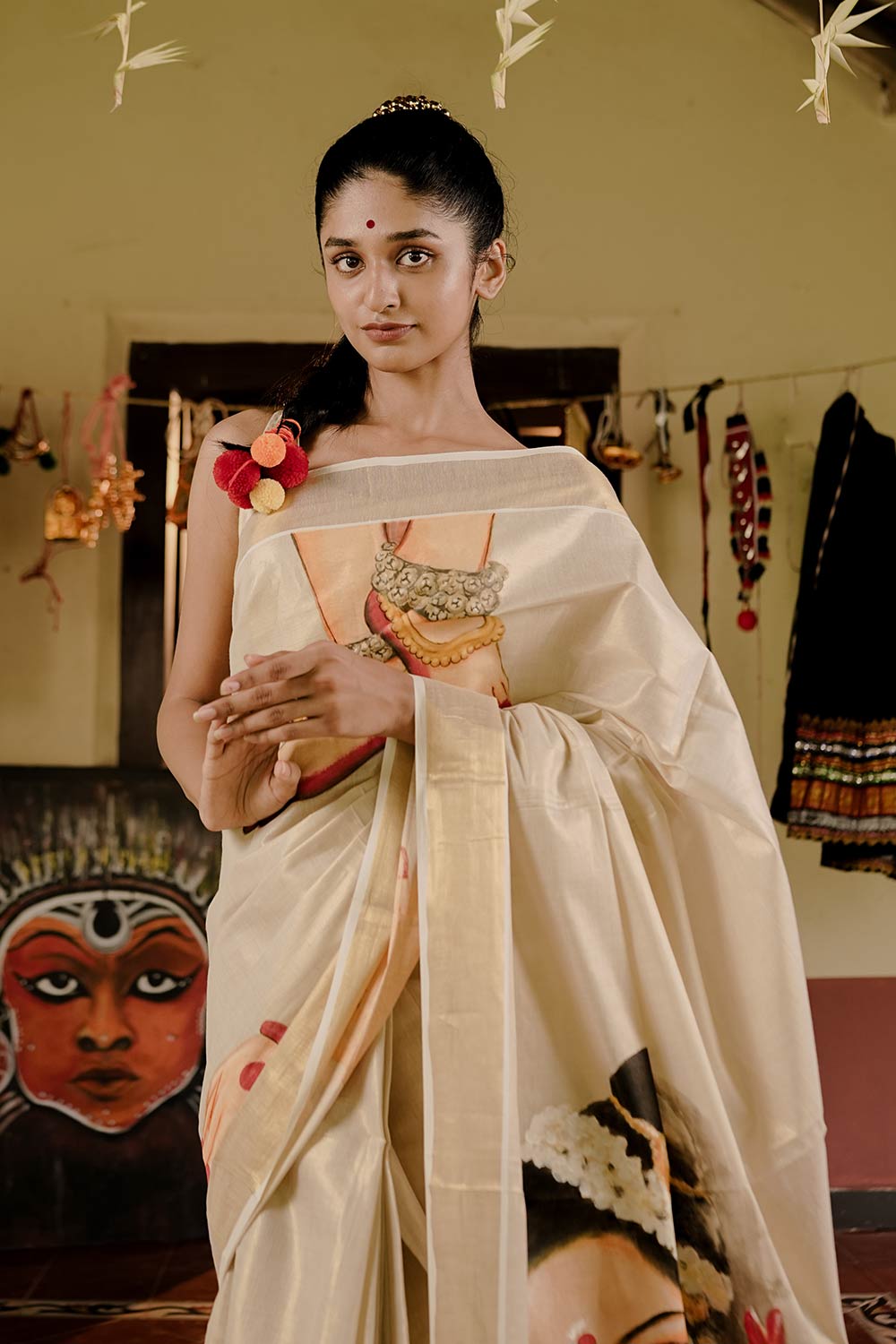 Offwhite Saree with Mohiyiniyattam Tissue Saree